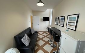Hunters Lodge